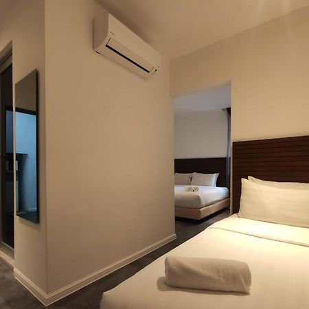 T Hotel Tandop Alor Setar Buitenkant foto