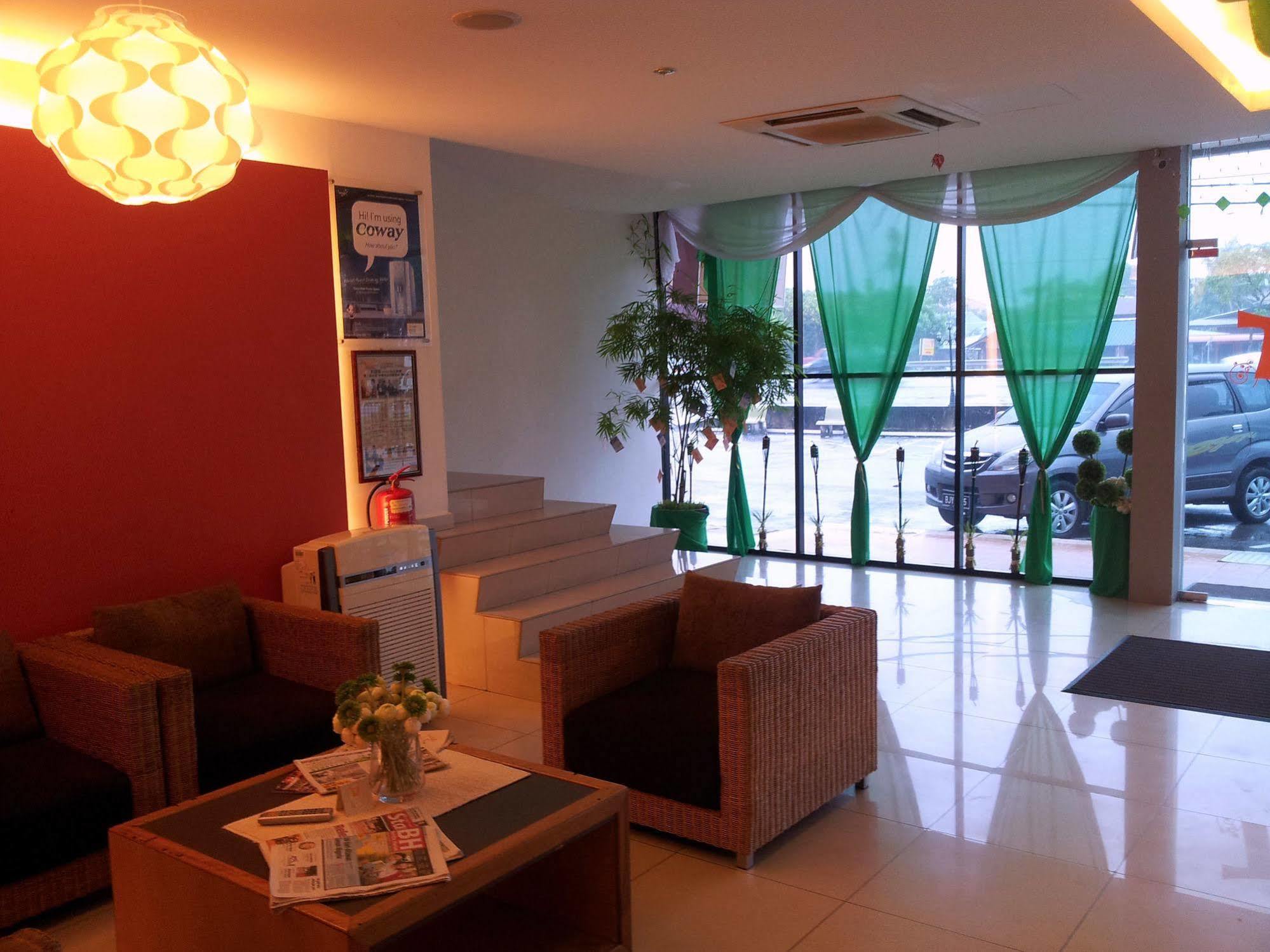 T Hotel Tandop Alor Setar Buitenkant foto