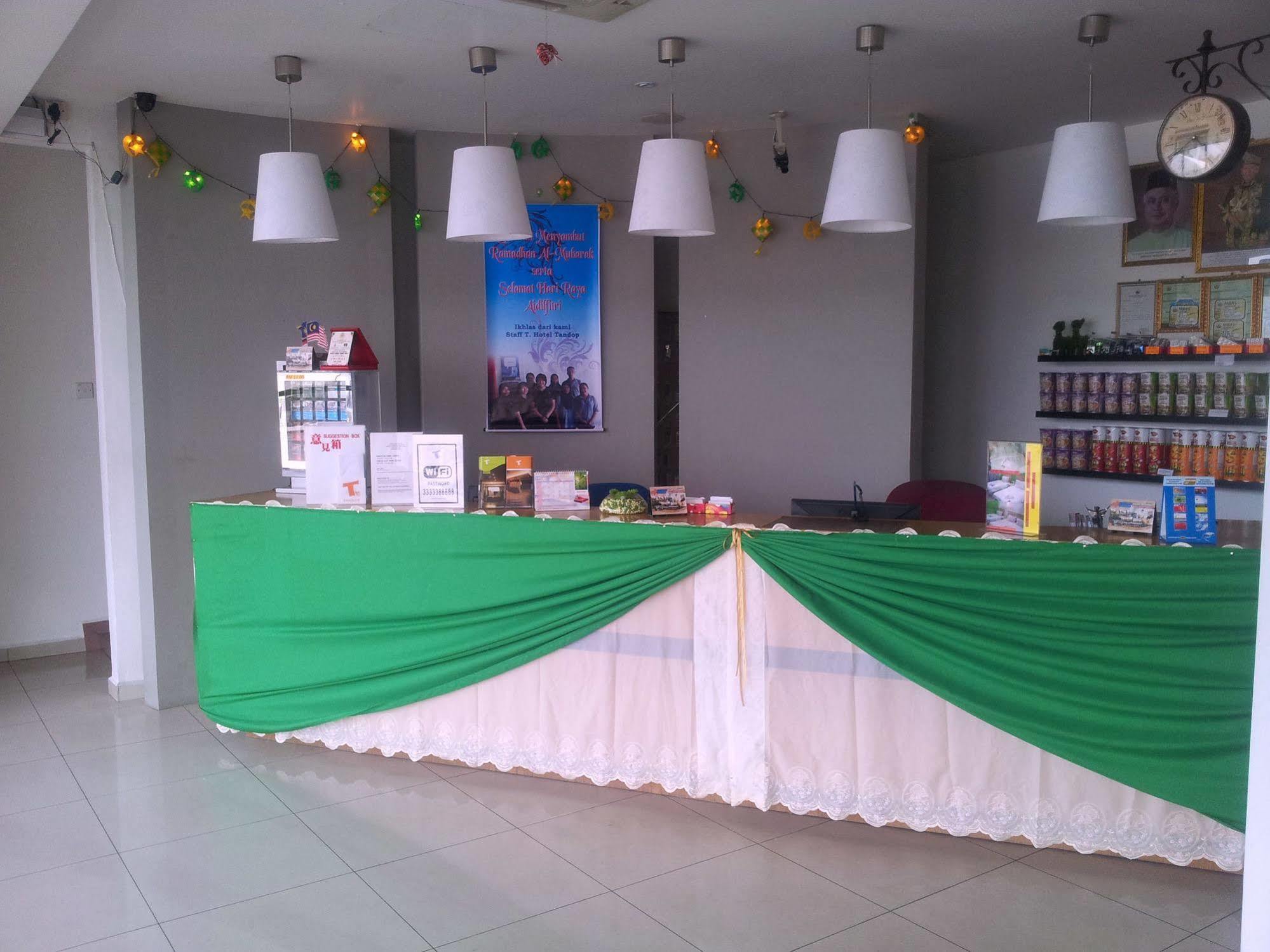 T Hotel Tandop Alor Setar Buitenkant foto