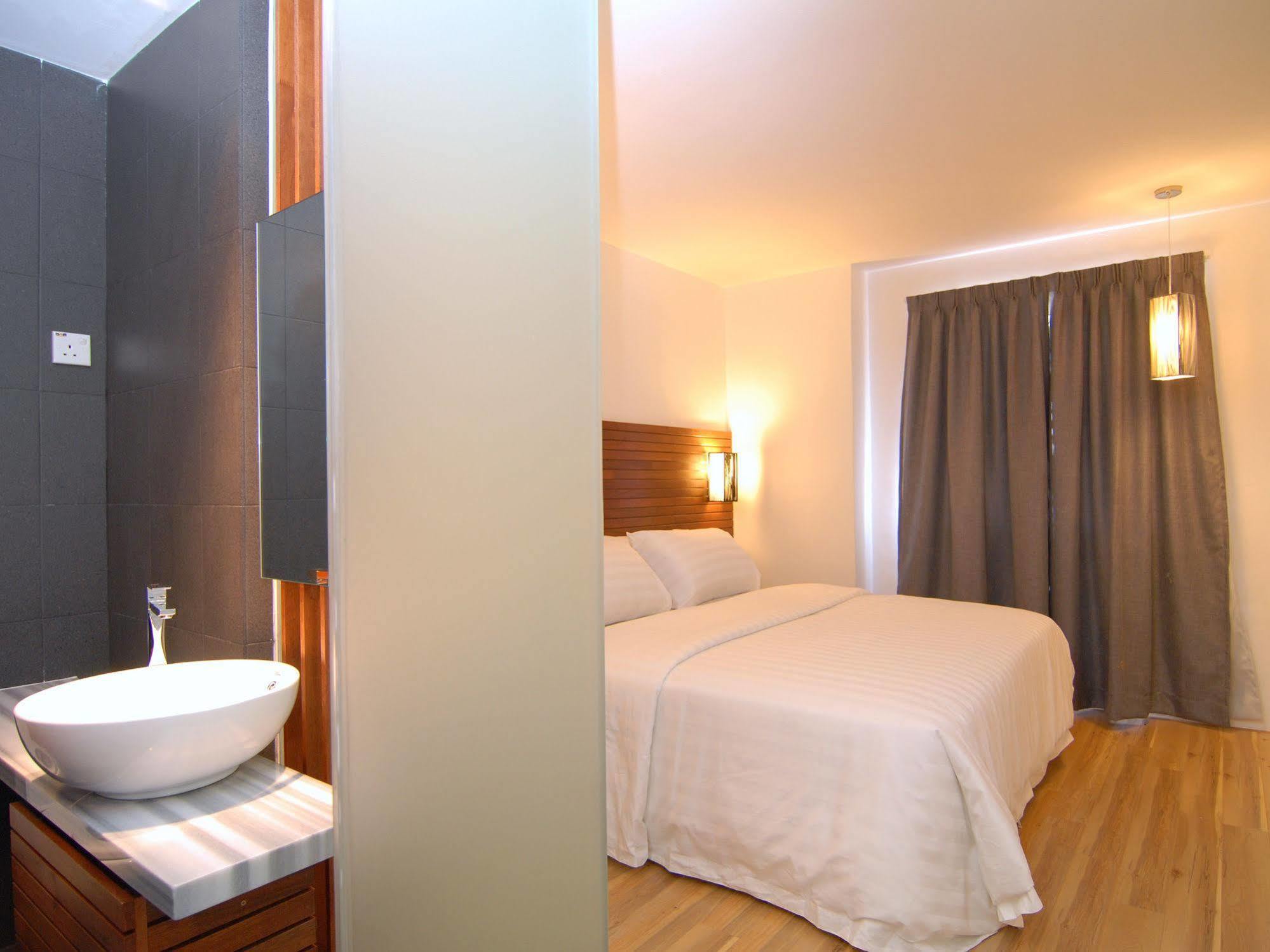T Hotel Tandop Alor Setar Buitenkant foto