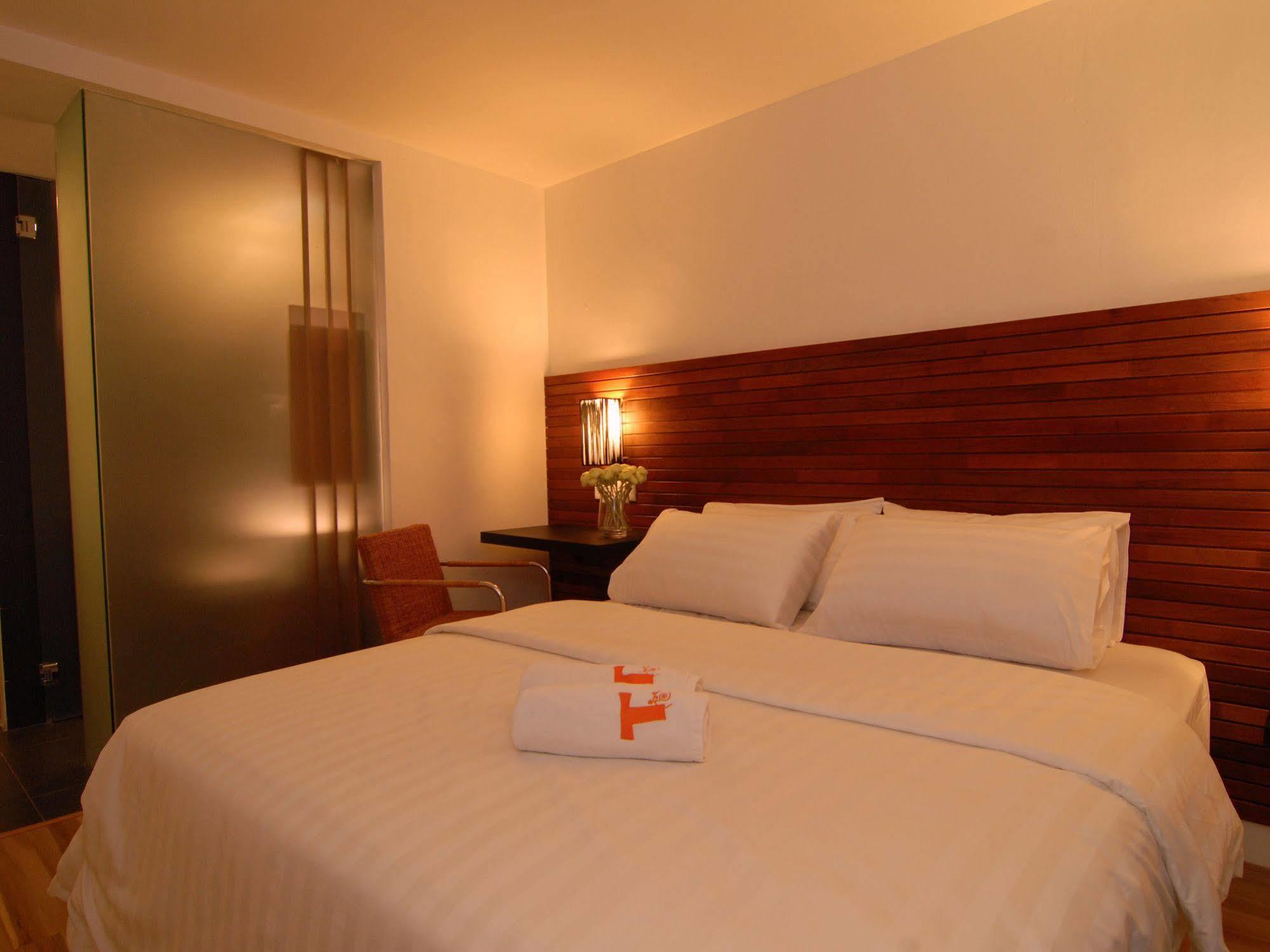 T Hotel Tandop Alor Setar Buitenkant foto