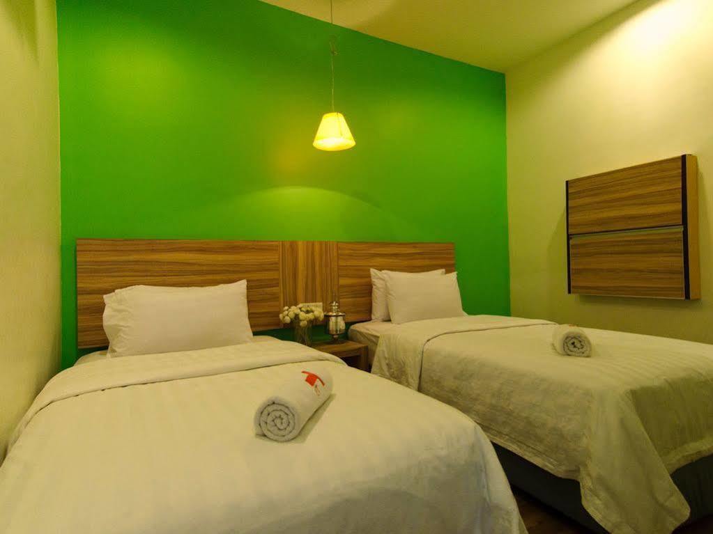 T Hotel Tandop Alor Setar Buitenkant foto