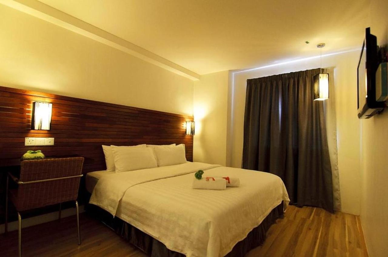 T Hotel Tandop Alor Setar Buitenkant foto