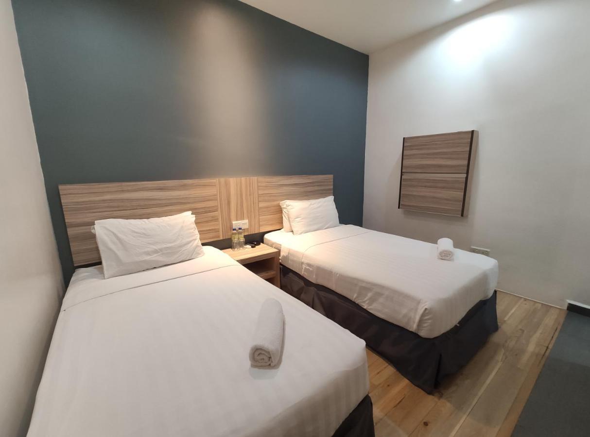 T Hotel Tandop Alor Setar Buitenkant foto