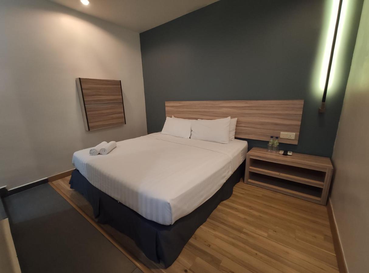 T Hotel Tandop Alor Setar Buitenkant foto
